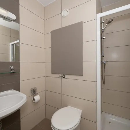 Victoria - Ucc Summer Beds *