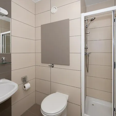 Victoria - Ucc Summer Beds *